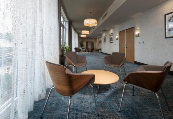 Holiday Inn & Suites Arden-Asheville Airport image 24
