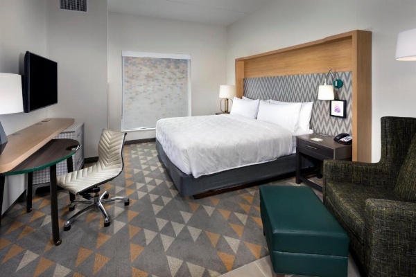 Holiday Inn & Suites Arden-Asheville Airport image 30